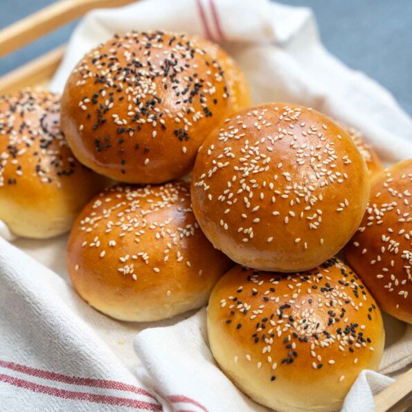 Homemade Hamburger Burger Buns recipe