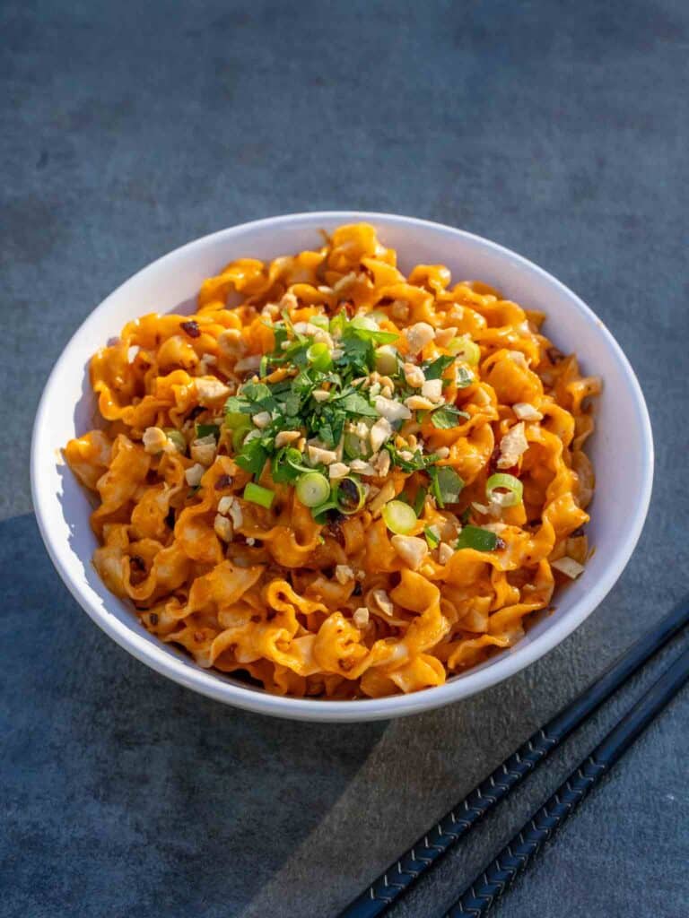 Peanut butter and chili oil noodles