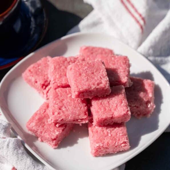 Sri Lankan Pol Toffee (Coconut Candy)