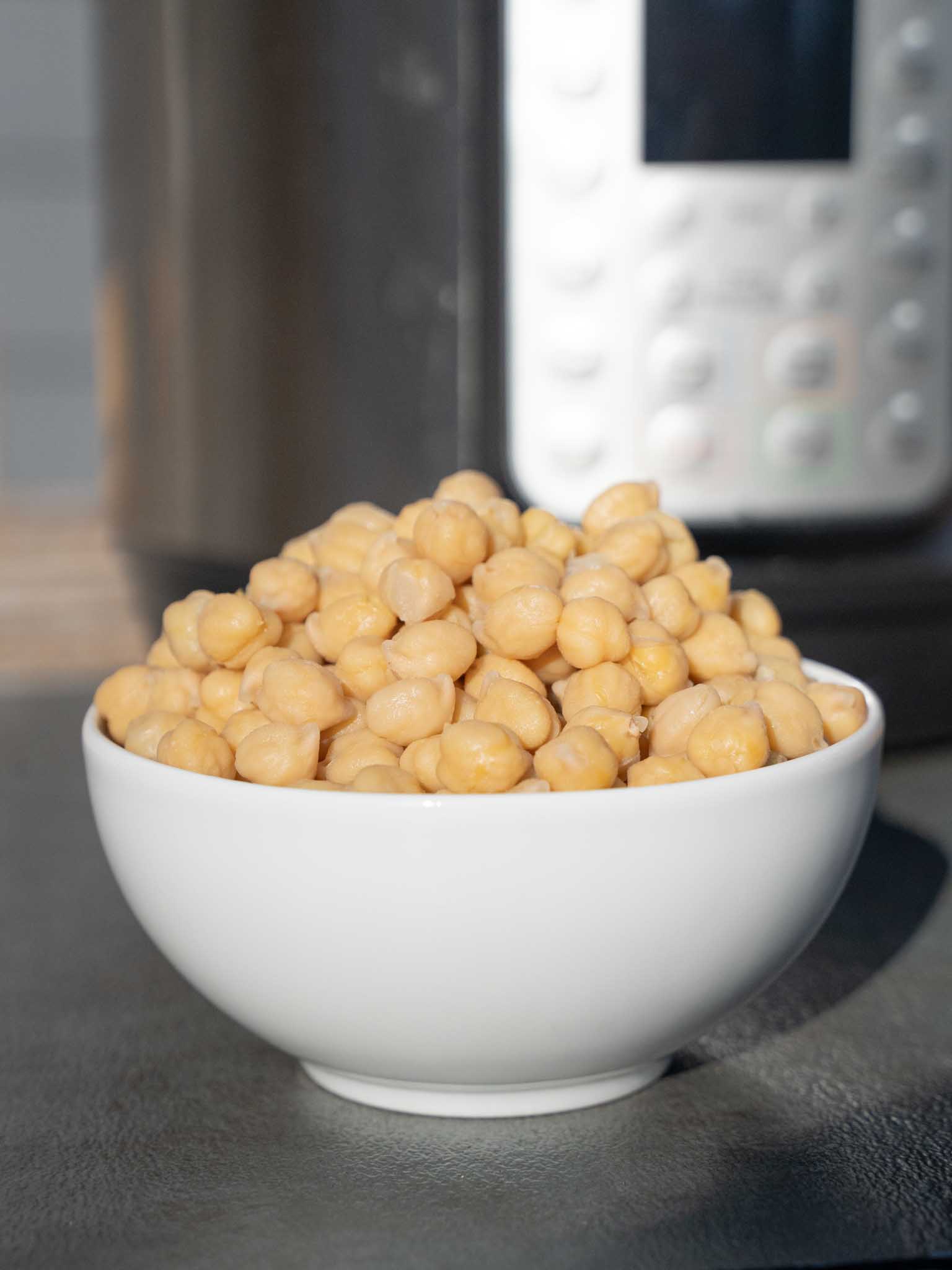 chickpeas in the instant pot soaked